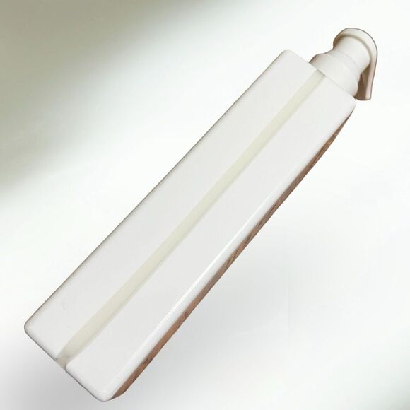 THE COSMOPOLITAN Hotel of LAS VEGAS OH.LA.LUXE. Moisturizing Body Lotion NWT - Picture 5 of 8